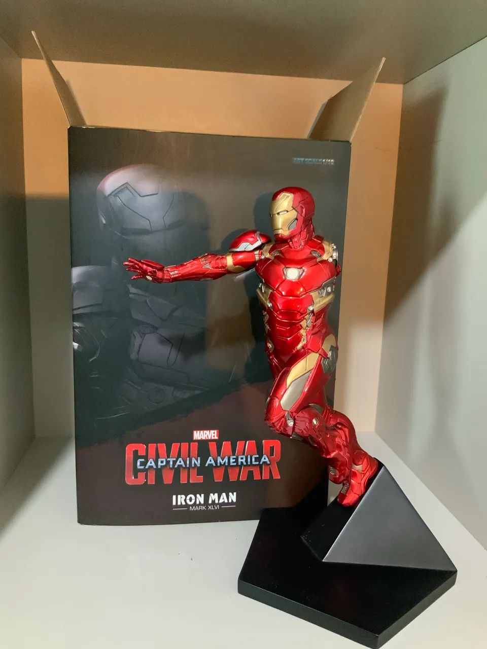 Boneco Homem de Ferro - Iron Studios (falta um braço) - Foto 4