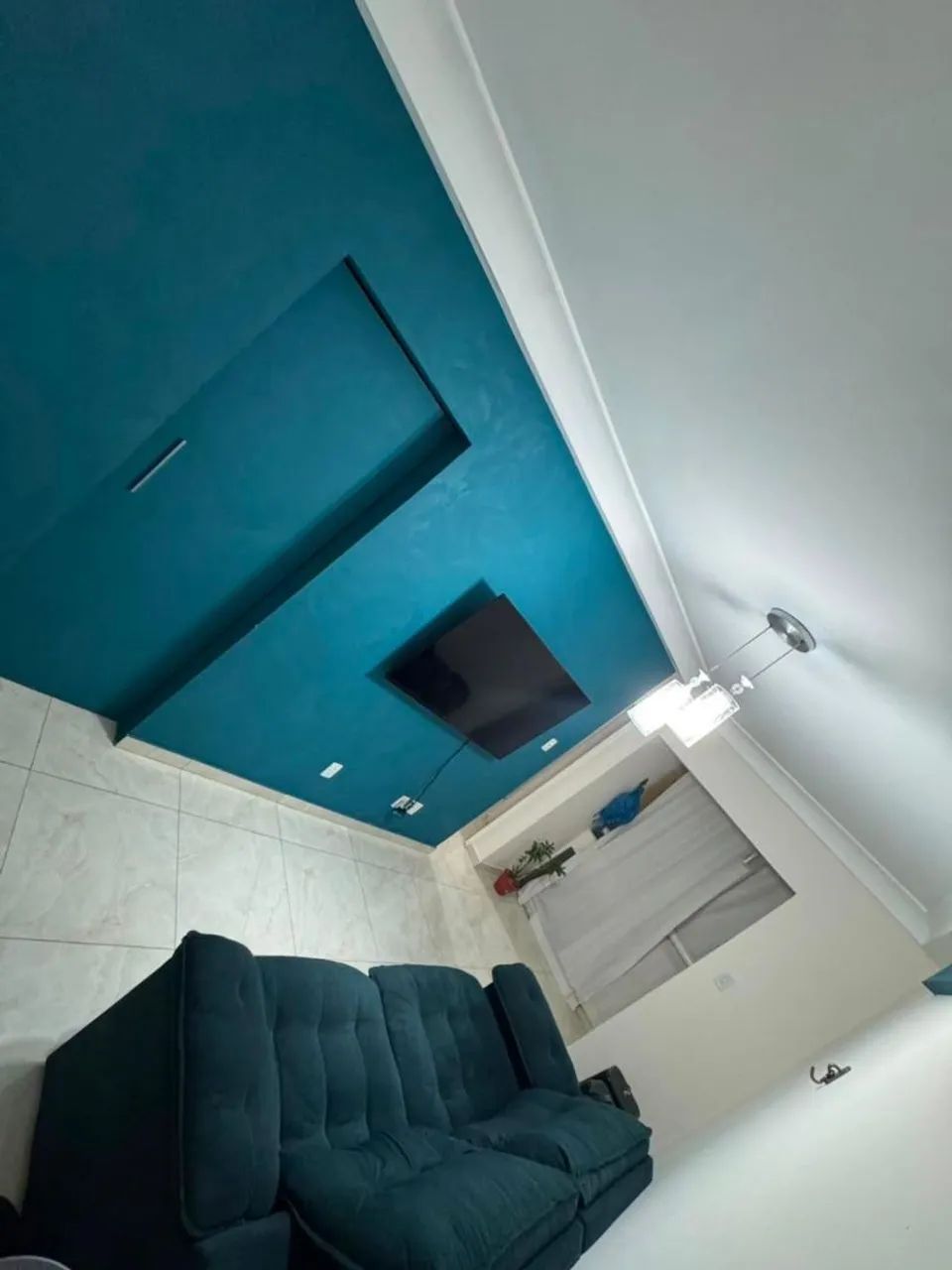 Aluga-se apartamento