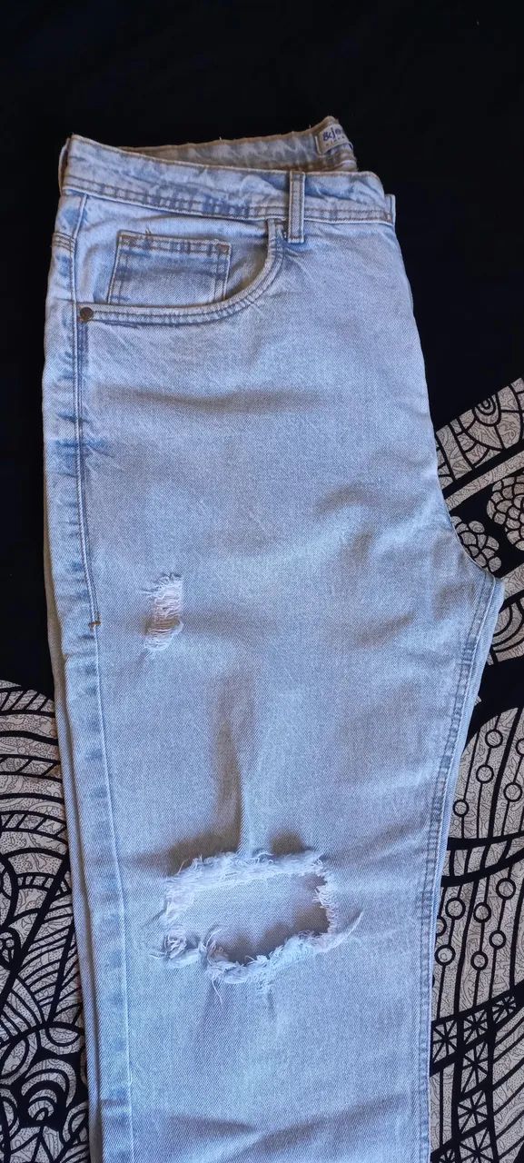 Calça jeans carrot cea
