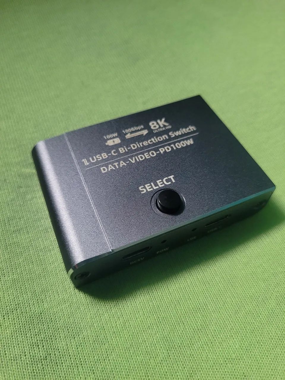 Switch/Splitter Divisor USB-C Bidirecional 8K para 2 Computadores - Foto 2
