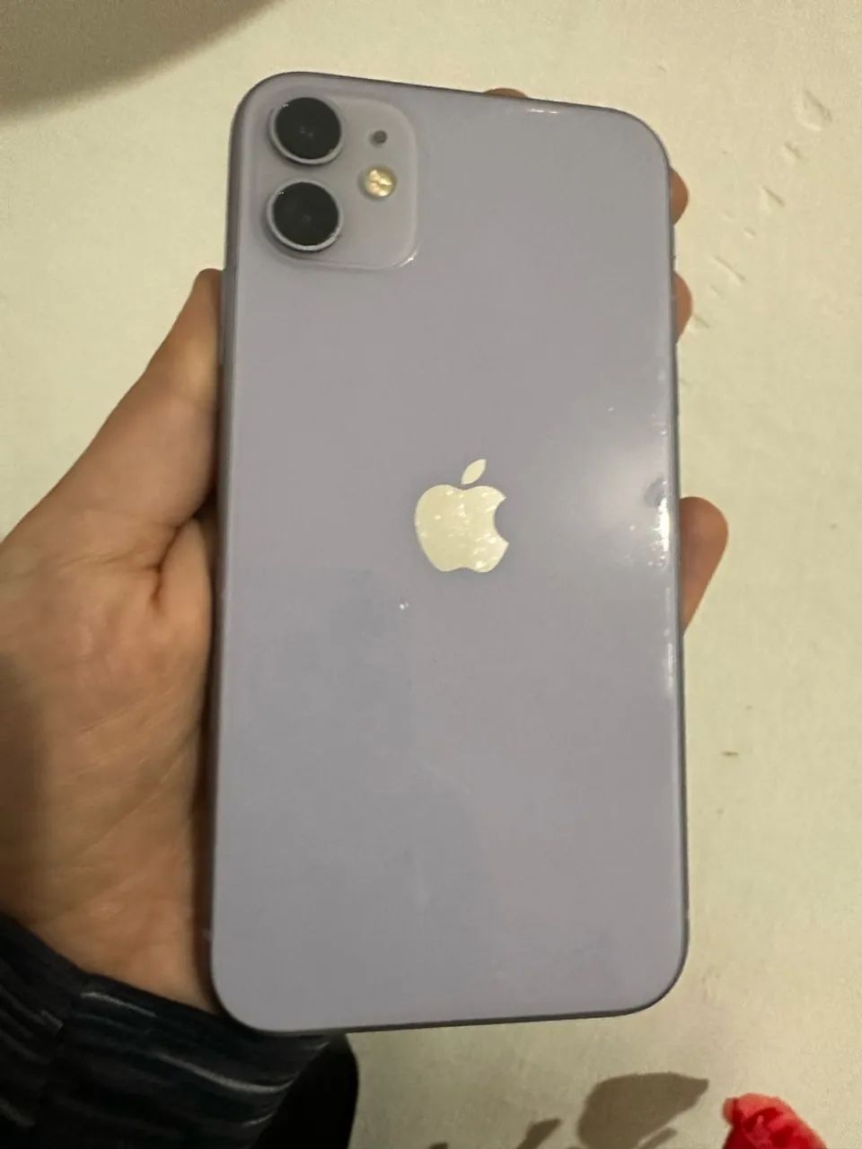 iPhone 11 128GB - Conservado, porém com a tela escura  - Foto 3