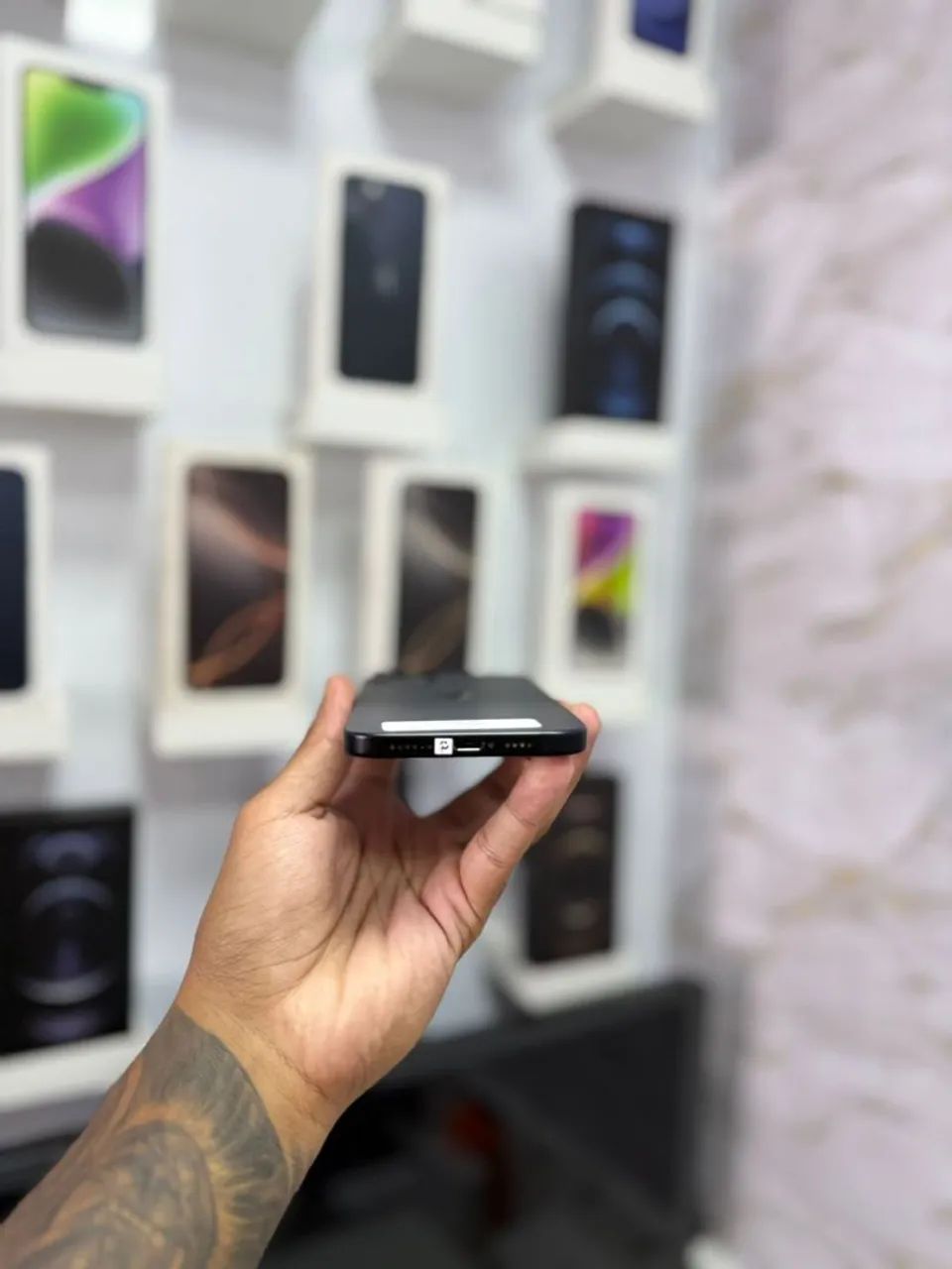IPHONE 15 PLUS 128GB PRETO<br>R$ 3.399,00 - Foto 3