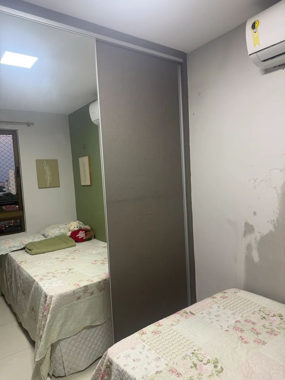 Alugo ou vendo apto. 