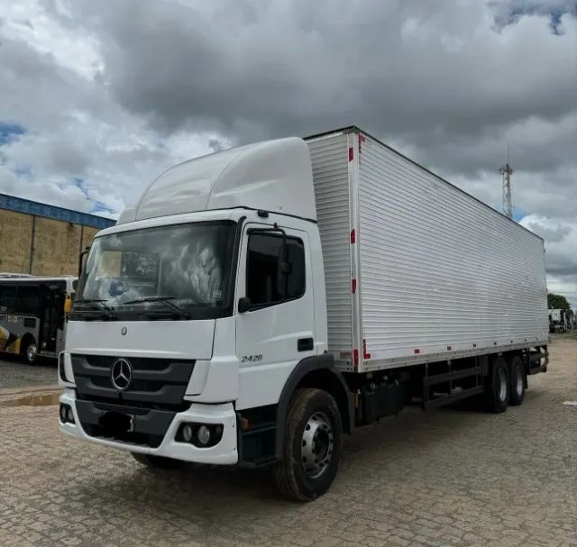 Mb Atego 2426 6x2 - 2019 Baú 