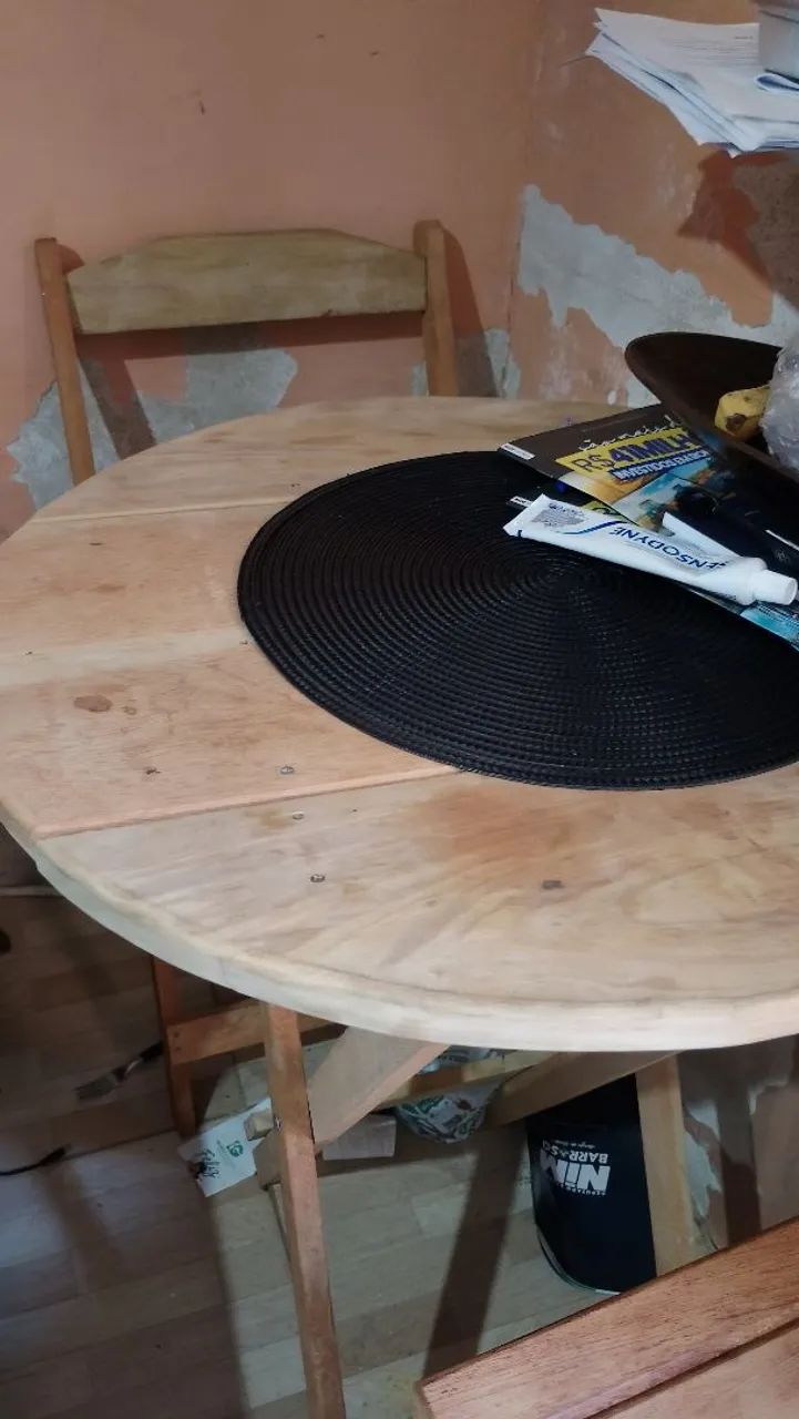 Vendo mesa topo de conveniência com 2 cadeiras. - Foto 3