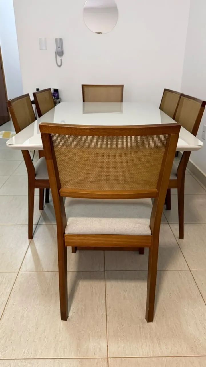 Mesa Nova de 6 lugares com Cadeiras - Foto 2