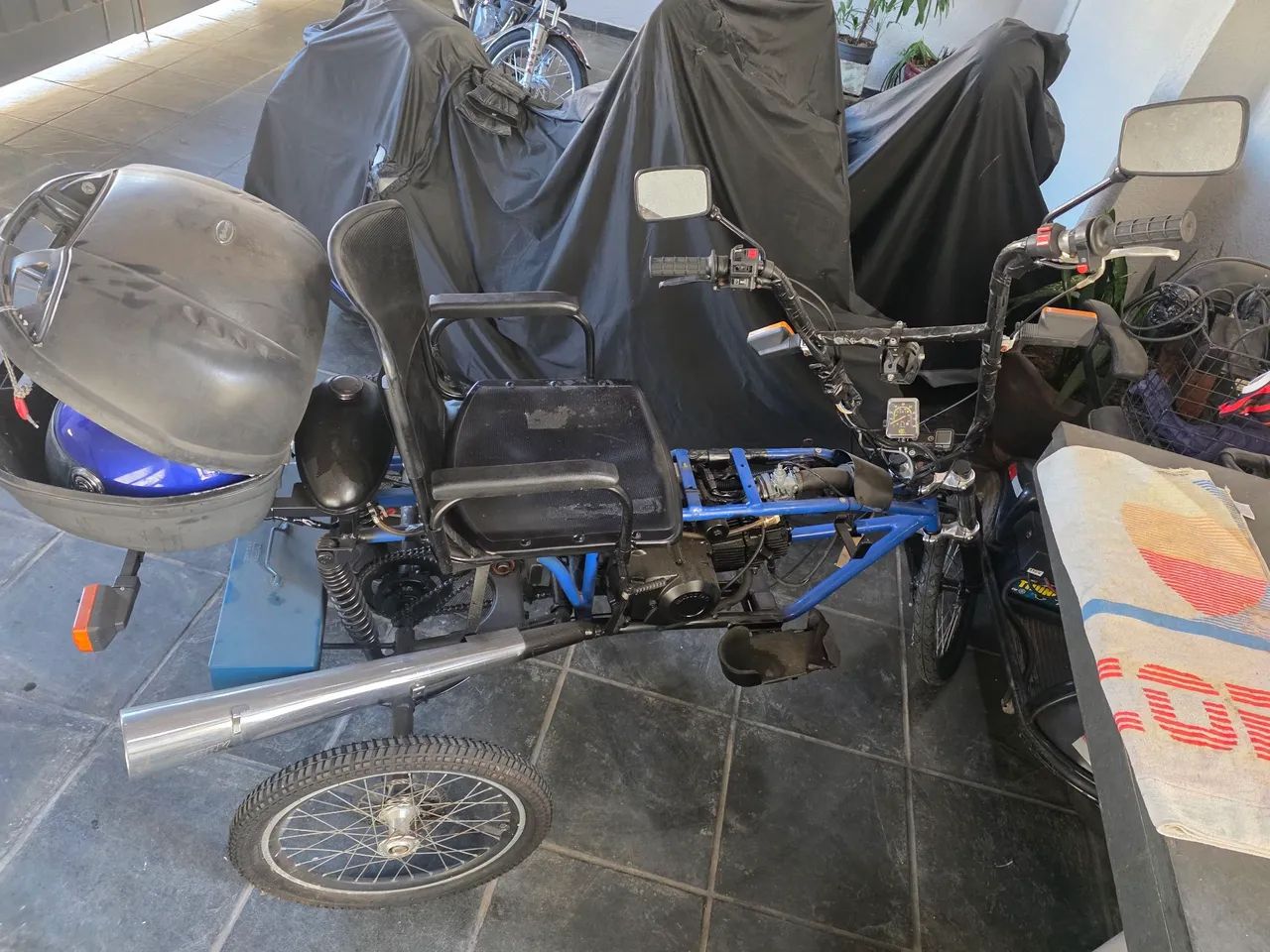 Moto adaptada para deficientes  - Foto 2