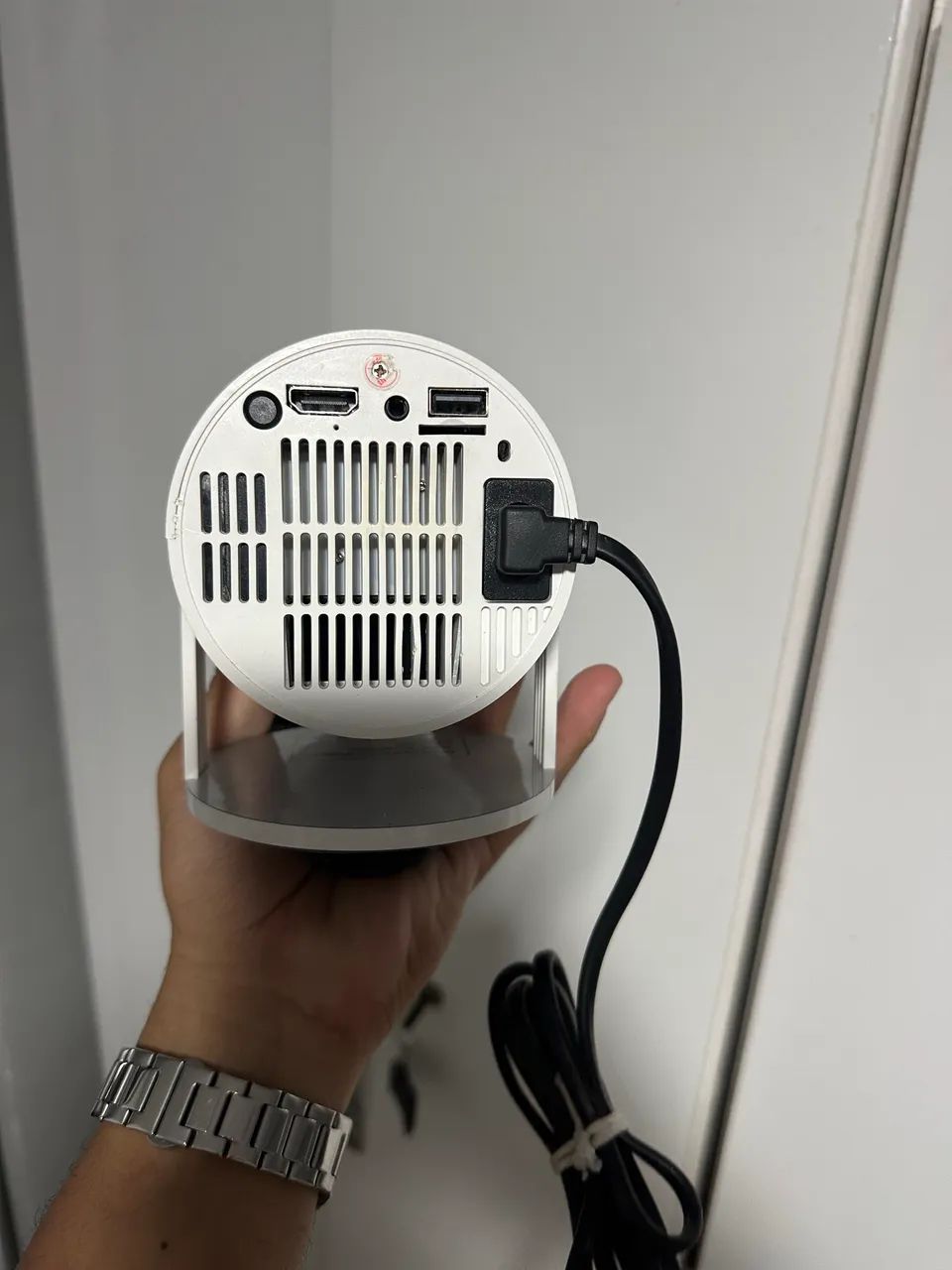 Y320 Projector402625026537574403