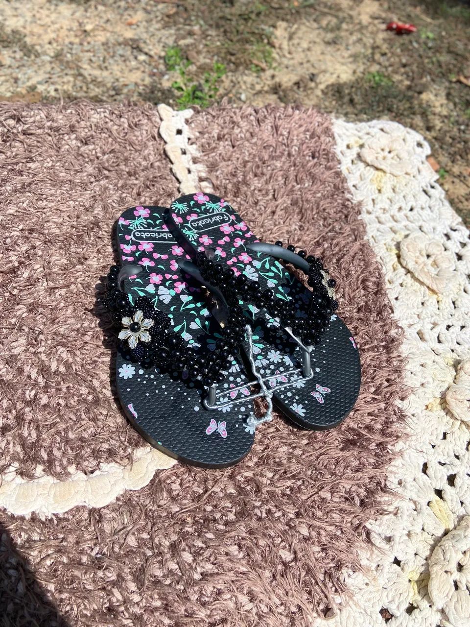 Chinelos bordados