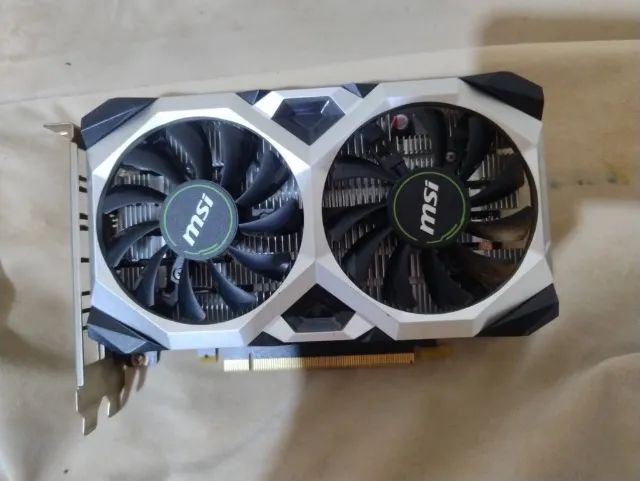 placa de video GTX 1650 4GB