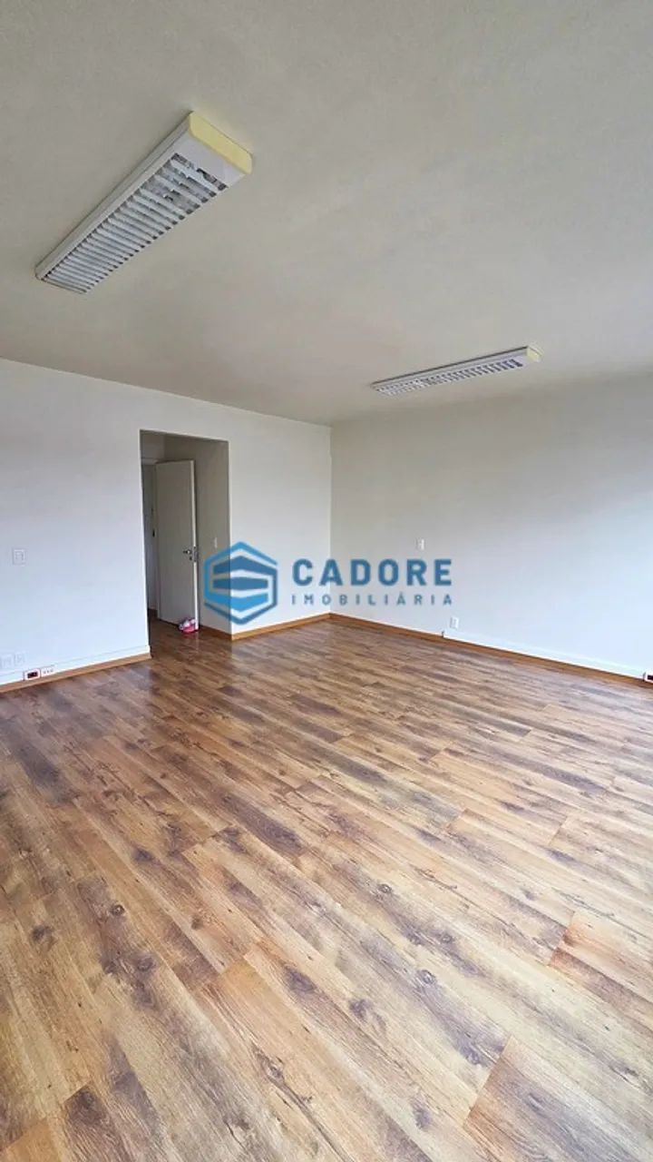 SALA AÉREA NO CENTRO COM 70m² - Foto 2