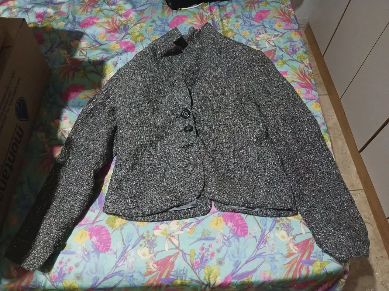 1 JAQUETA E 3 BLAZER TIPO TERNINHO, LEIA O ANÚNCIO  - Foto 3