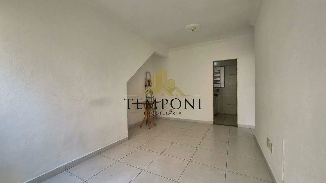 Excelente casa geminada com 2 quartos