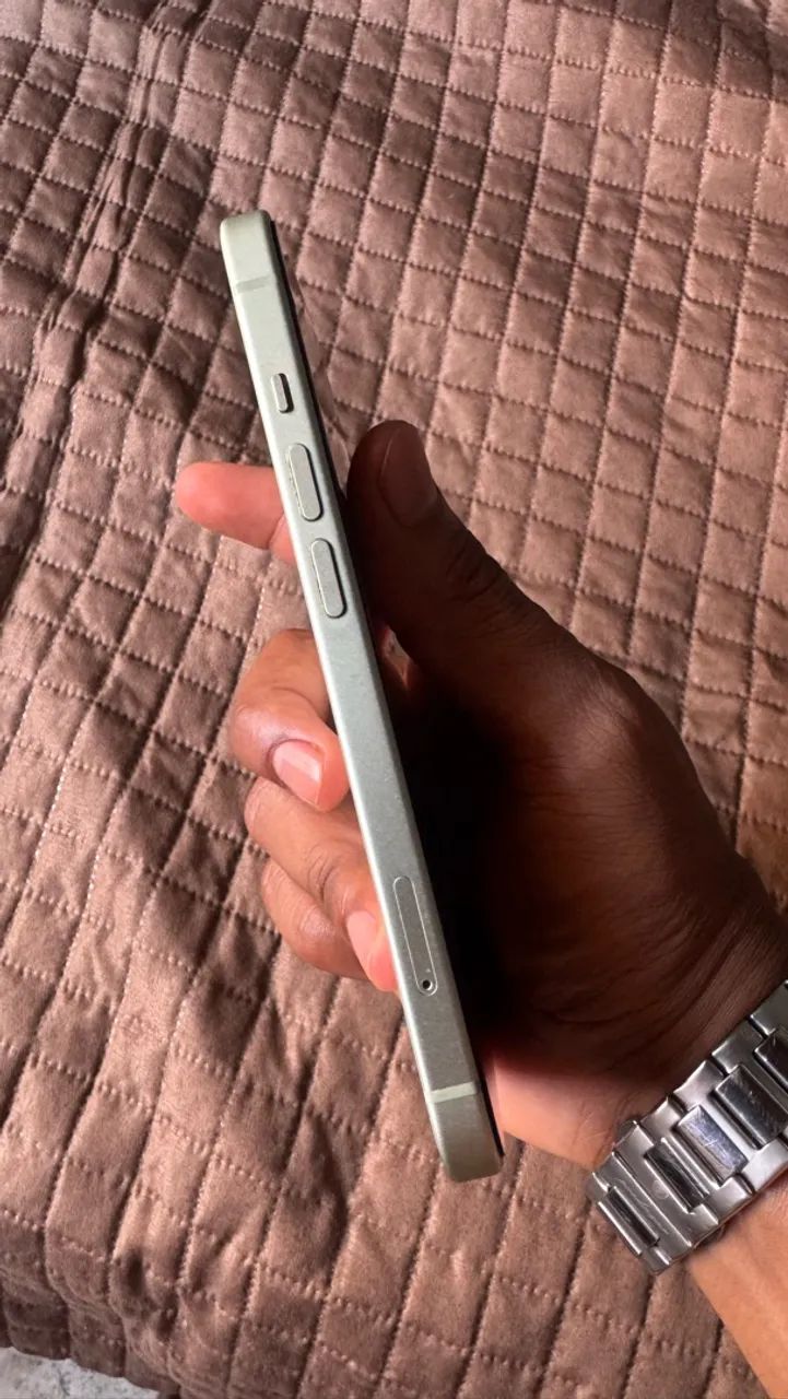 iPhone 15 - Foto 2
