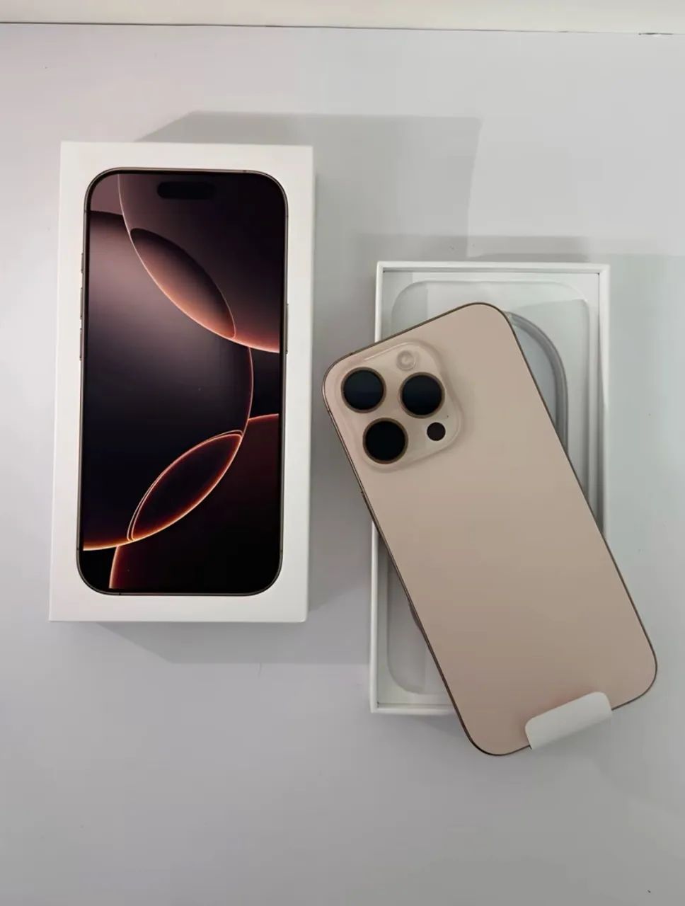 IPHONE 16 PRO MAX DESERT - Foto 2