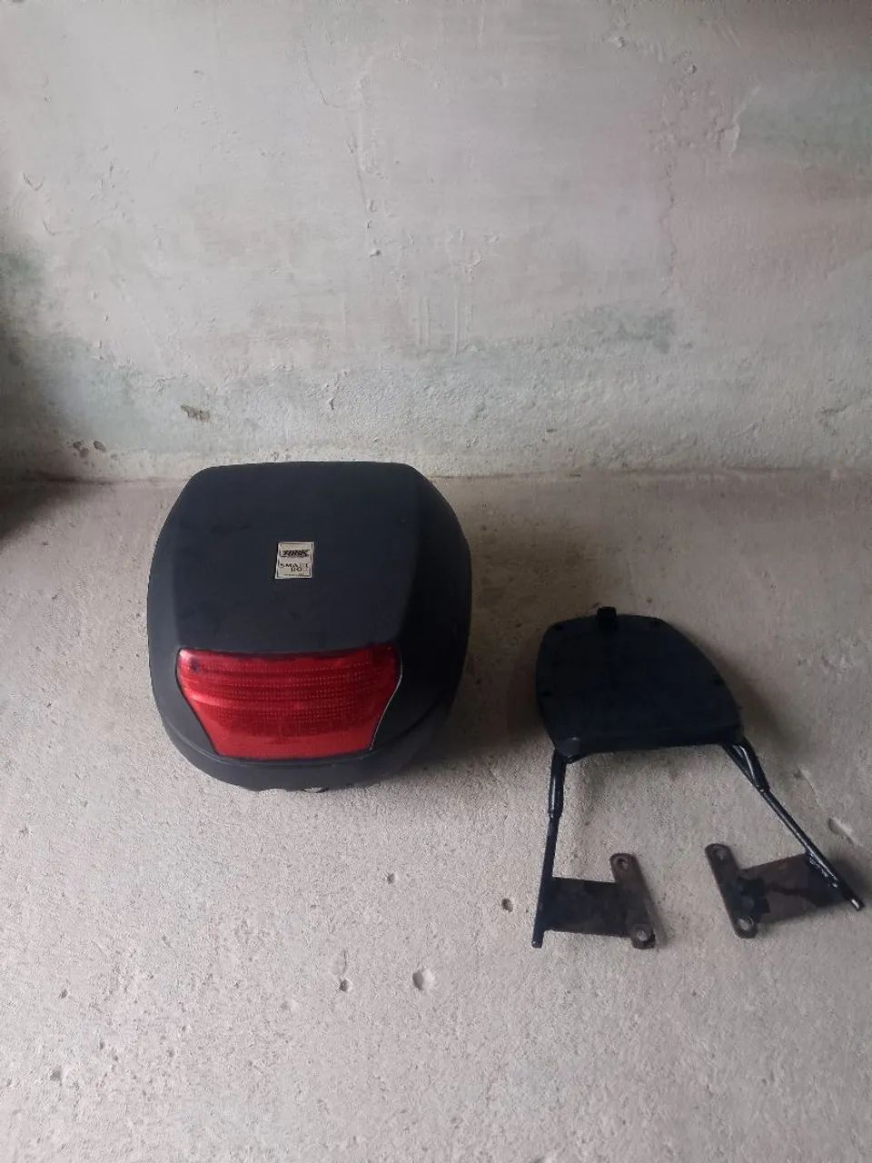 Baú e bagageiro 200,00