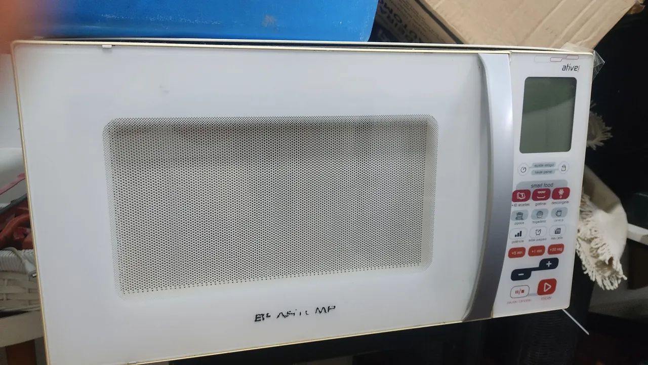 Vendo microondas grande Funcionando  - Foto 2