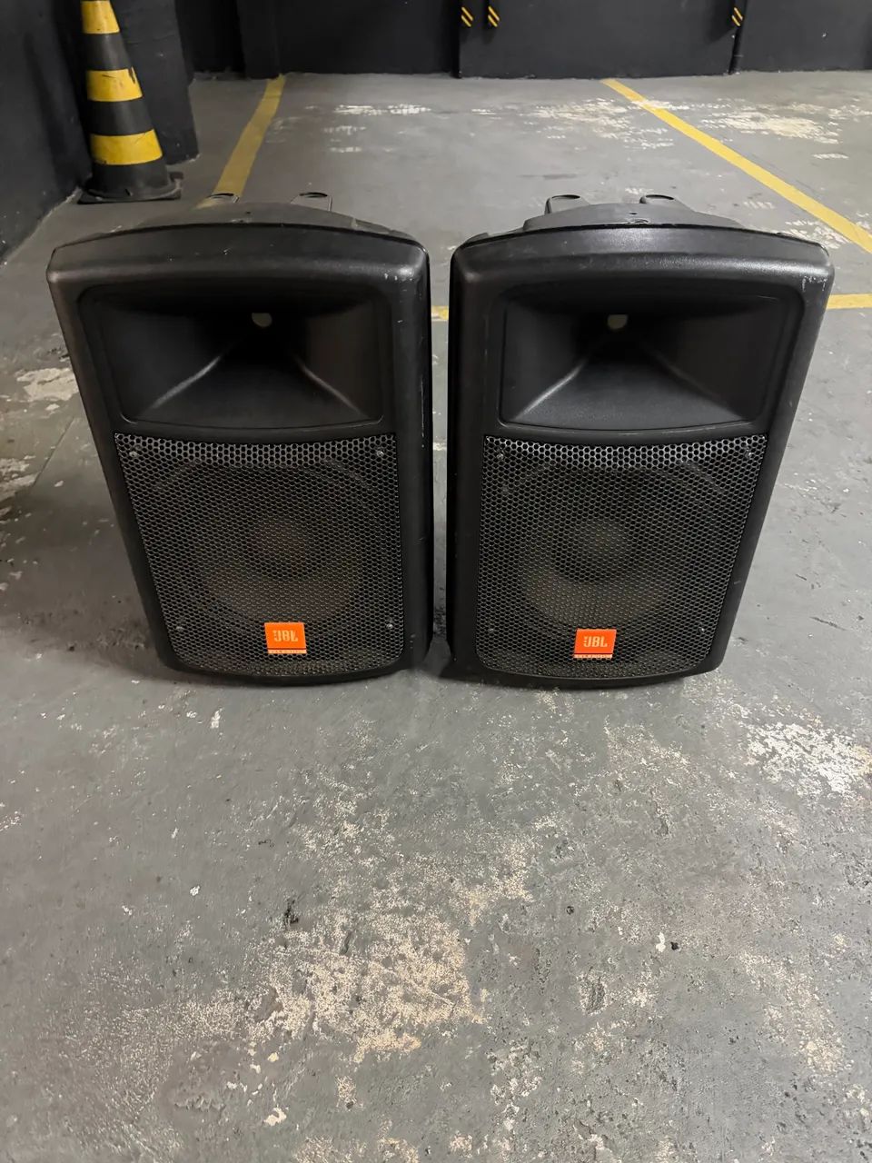 Caixa JBL 121A - Foto 2