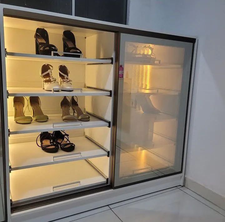 Sapateira Com Portas De Correr Reflecta 