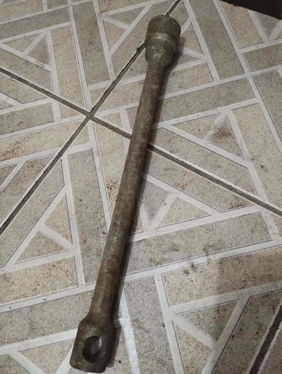 Chave de roda caminhão gedore 32 