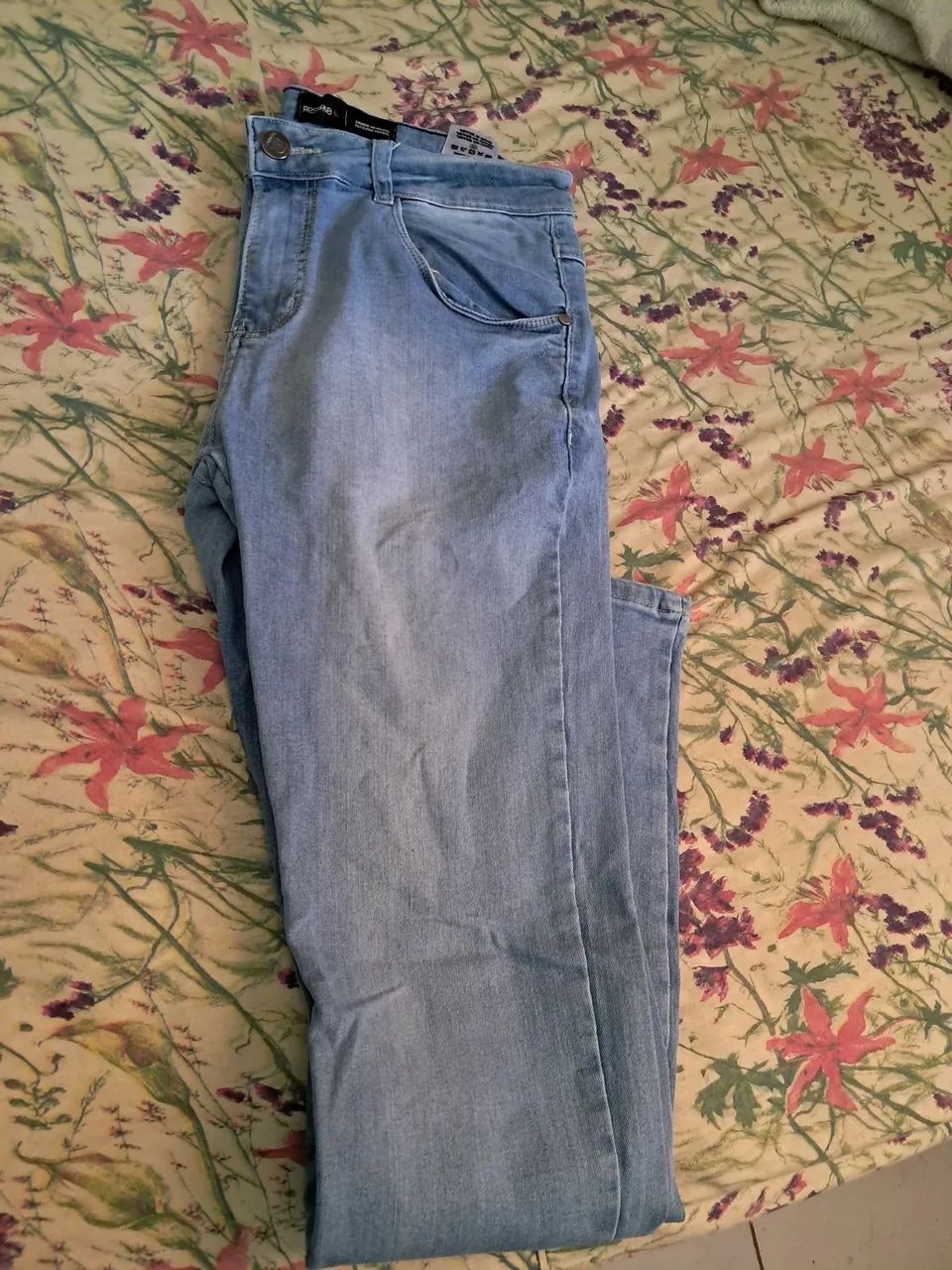 Calça nova tamanho 40 da reserva 