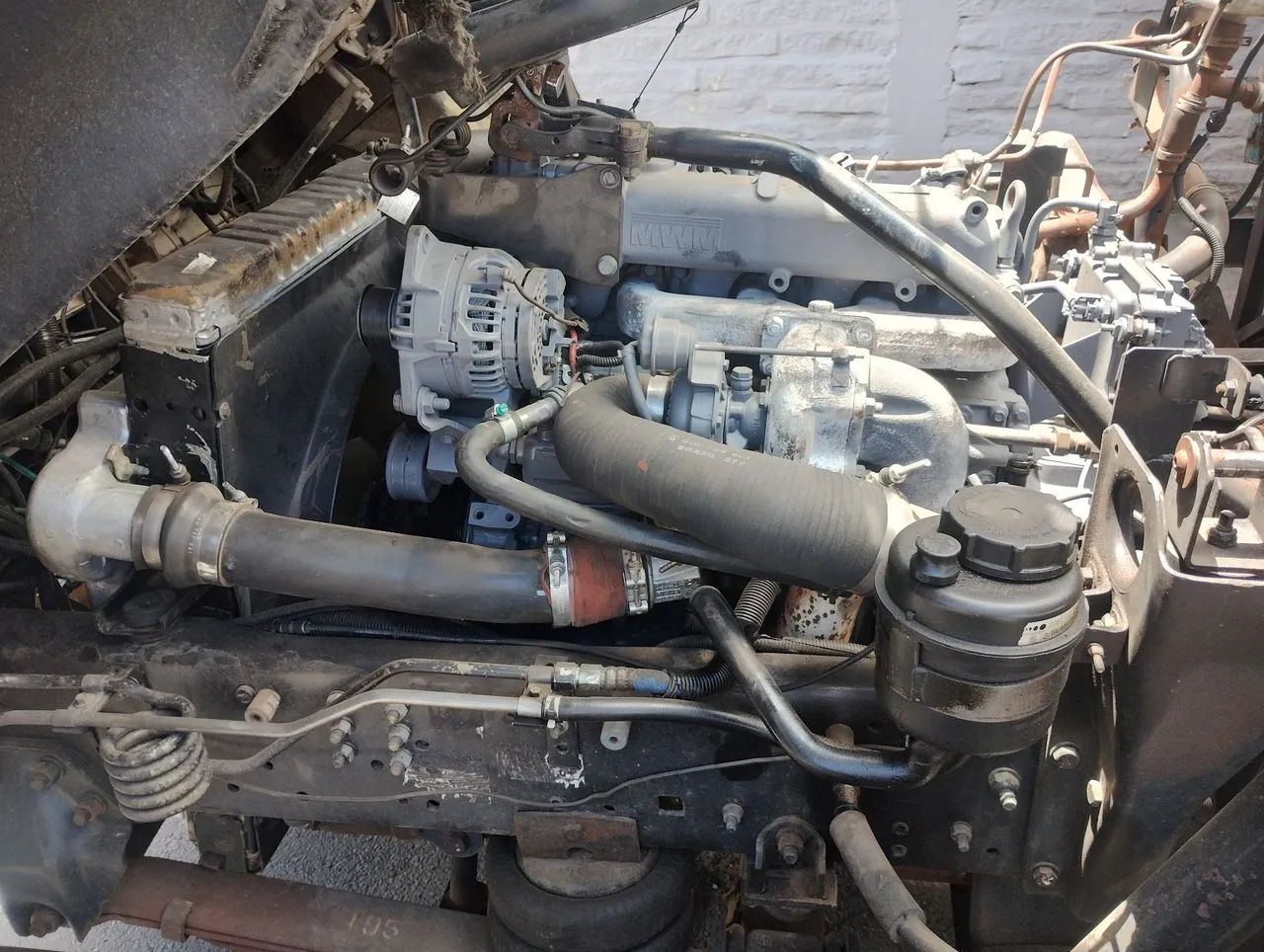 Worker MWM 4 cilindros reduzido 15180 - Foto 12