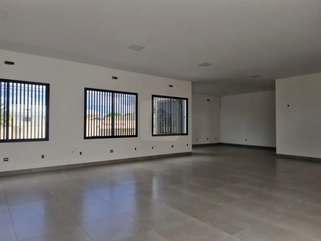 Loja Comercial Para Venda No Bairro Lídice - Foto 3