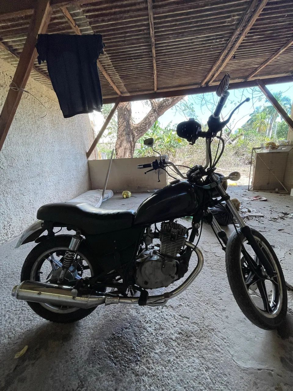Suzuki Intruder 125 Custom - Foto 4