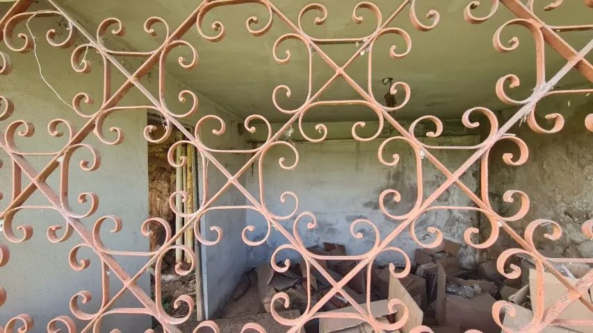 Grade Ornamental Decorativa em Ferro 0,78 x 3,17 - Estilo Antigo maciço  - Foto 5