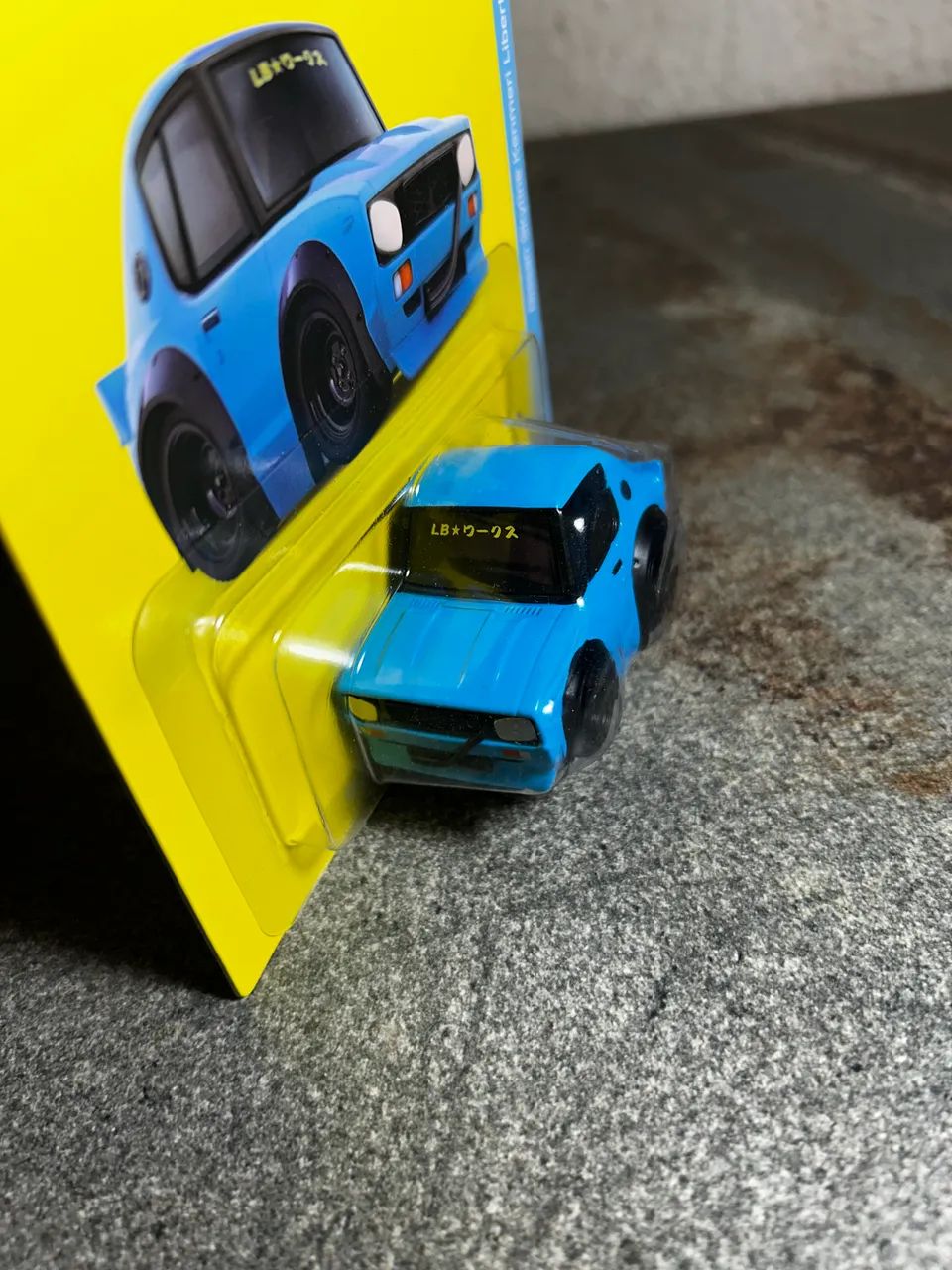 MINi GT QUBE Tooned Nissan Skyline liberty walk lbwk - Brinquedos