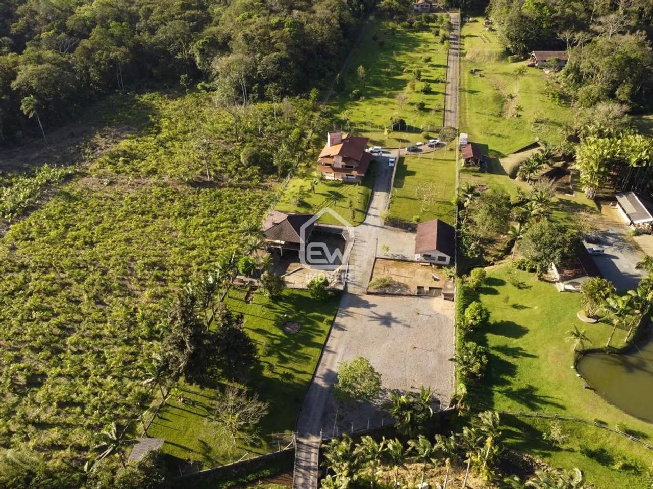 Chácara com Área Total de 40.000m² em Schroeder, SC - Foto 4