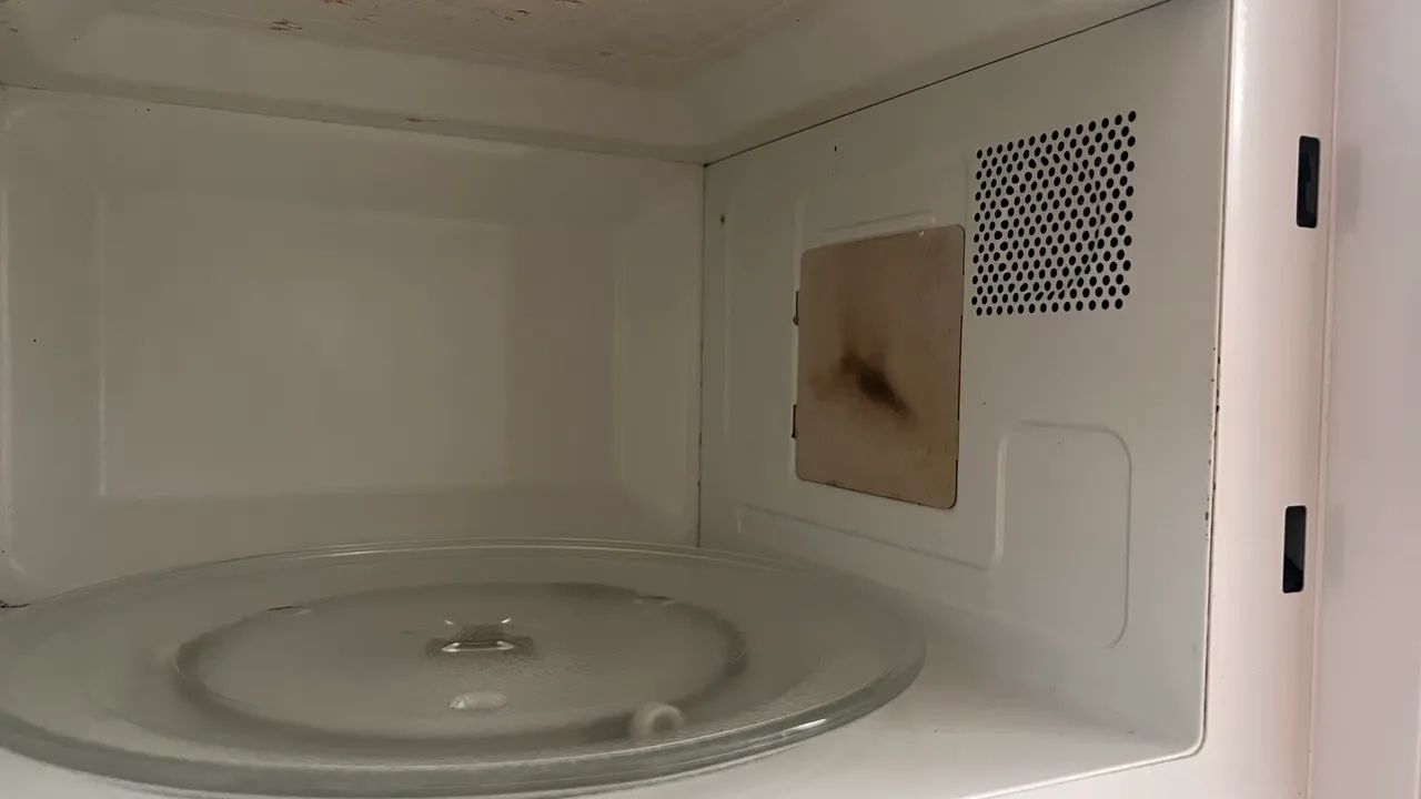 Microondas usado - precisa manutenção  - Foto 2