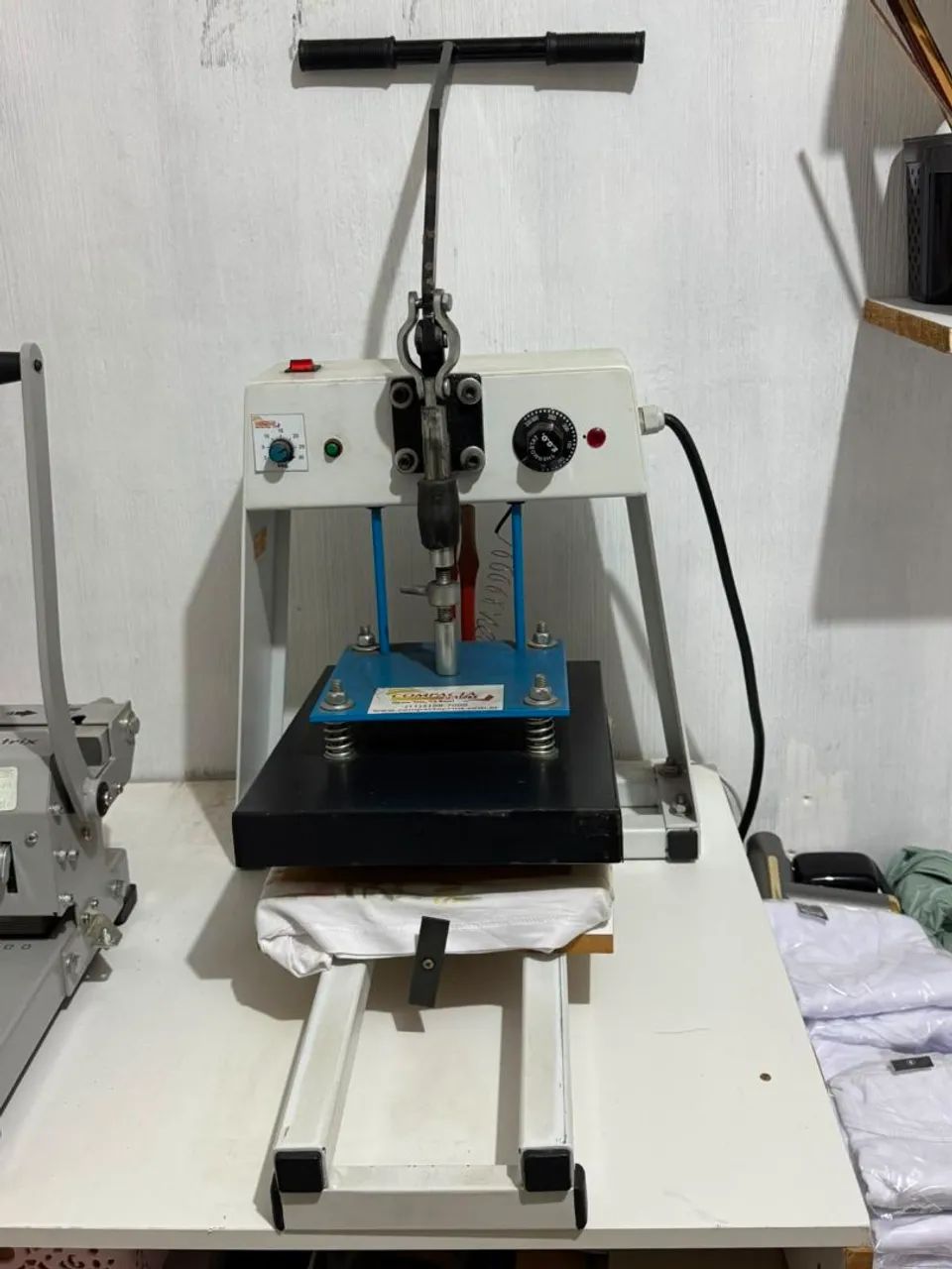 Prensa Térmica Compacta Print - Estampa Chinelos, Azulejos, Chaveiros e Placas - Foto 5