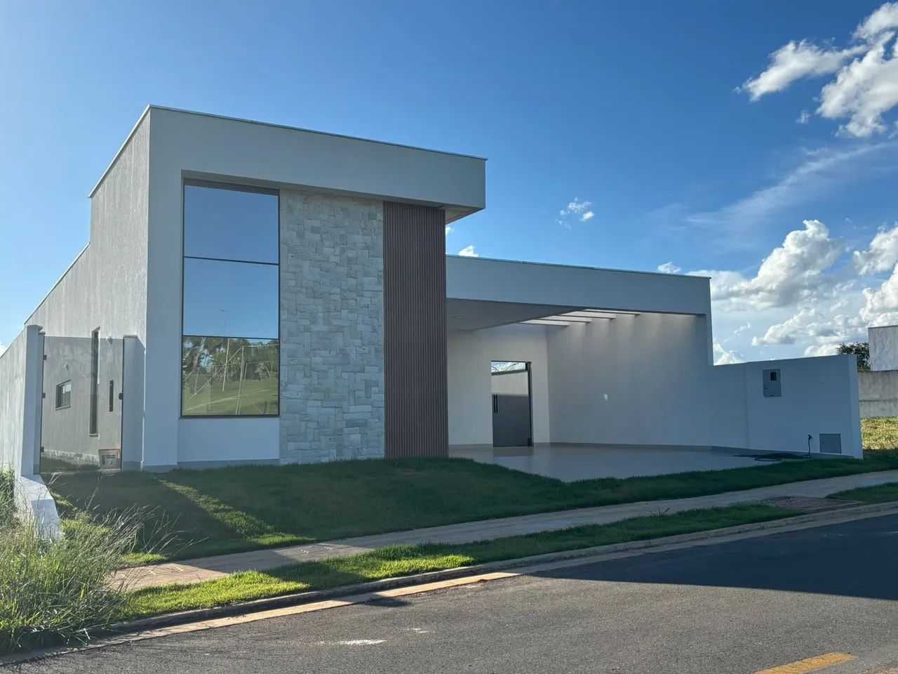 Foto - Brasília - Jardins Mangueiral (São Sebastião)