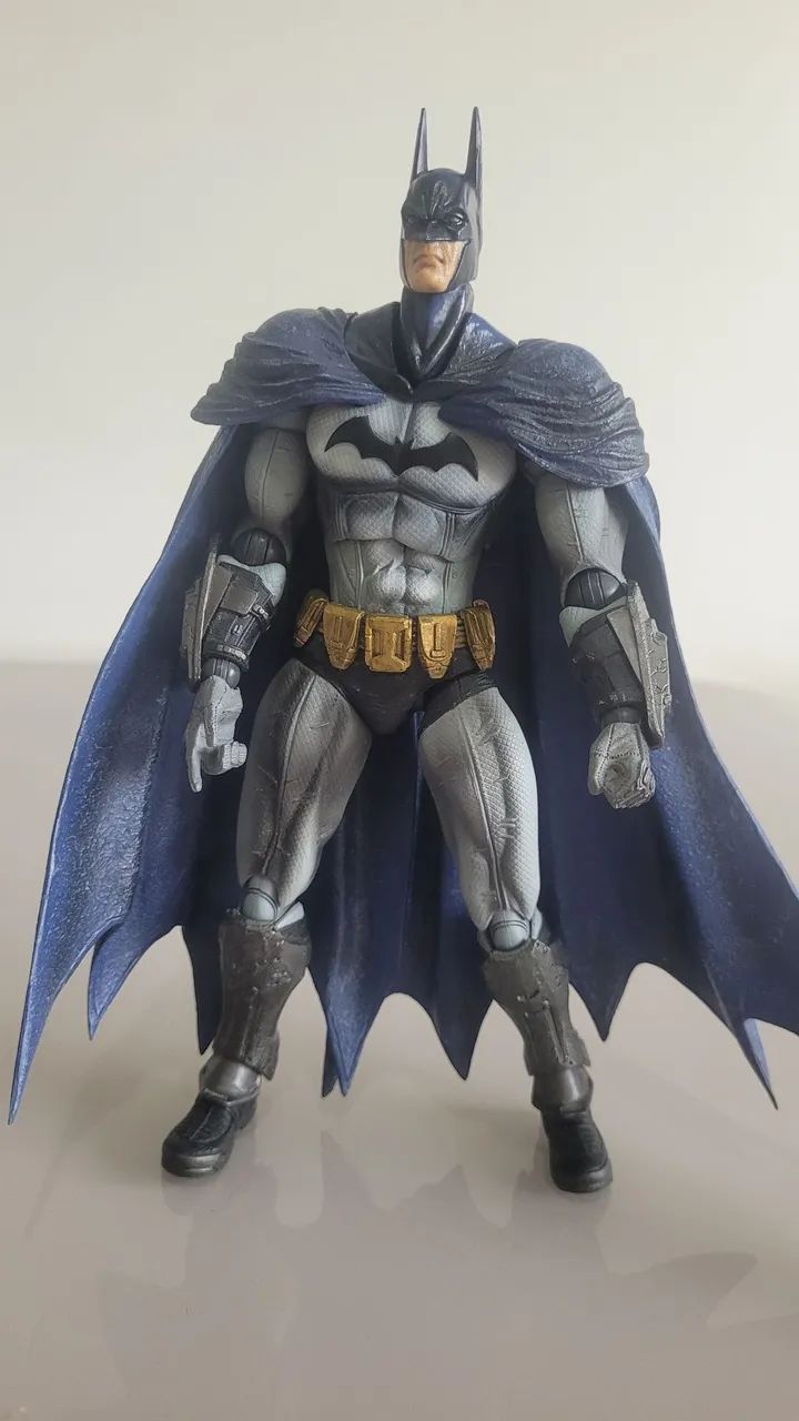 Boneco Batman Arkham City Play Arts Kai   - Foto 3