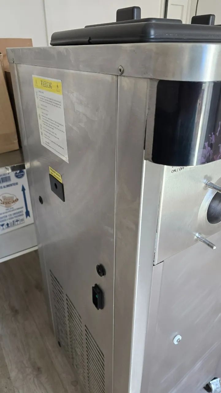 Máquina de sorvete expresso Logrosoft D425 - completa e sem problemas - Foto 3