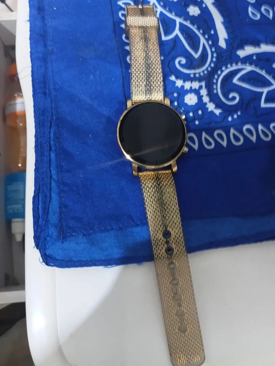 Smartwatch Dourado