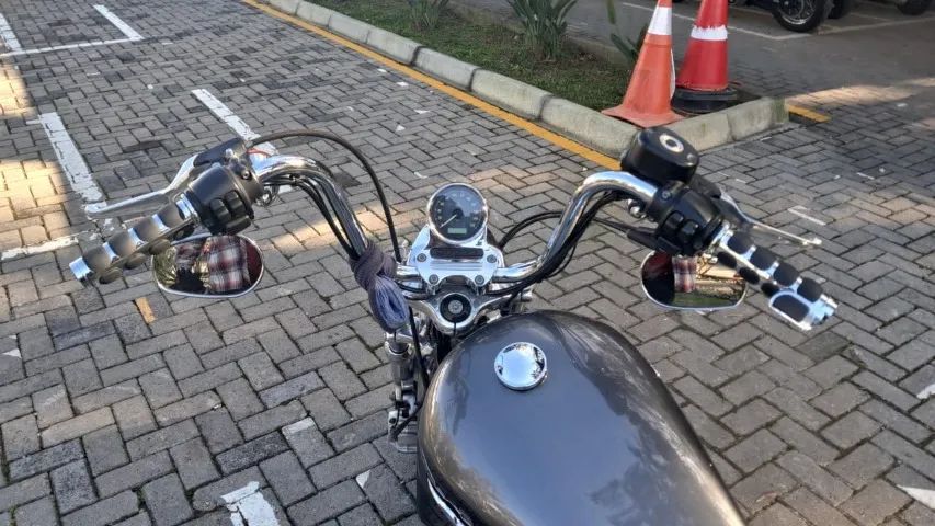 Harley Davidson 1200CB Modelo Custom - Foto 2
