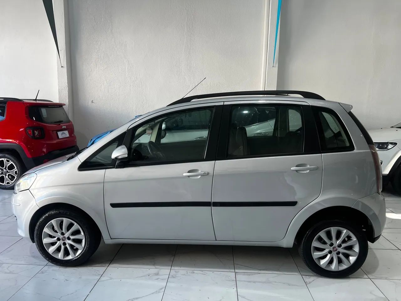 Fiat Idea Attractive 1.4 Fire Flex 8V 5P 2013 - Foto 4