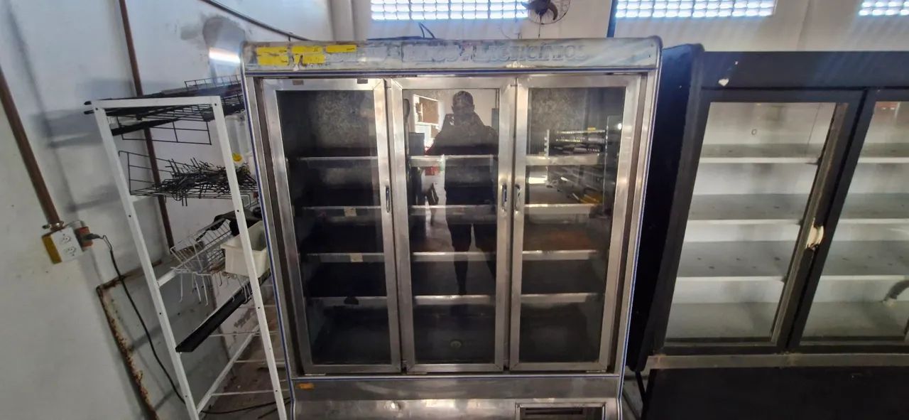 Freezer expositor 3 portas
