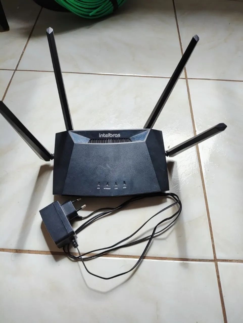 Roteador Intelbras 4 antenas