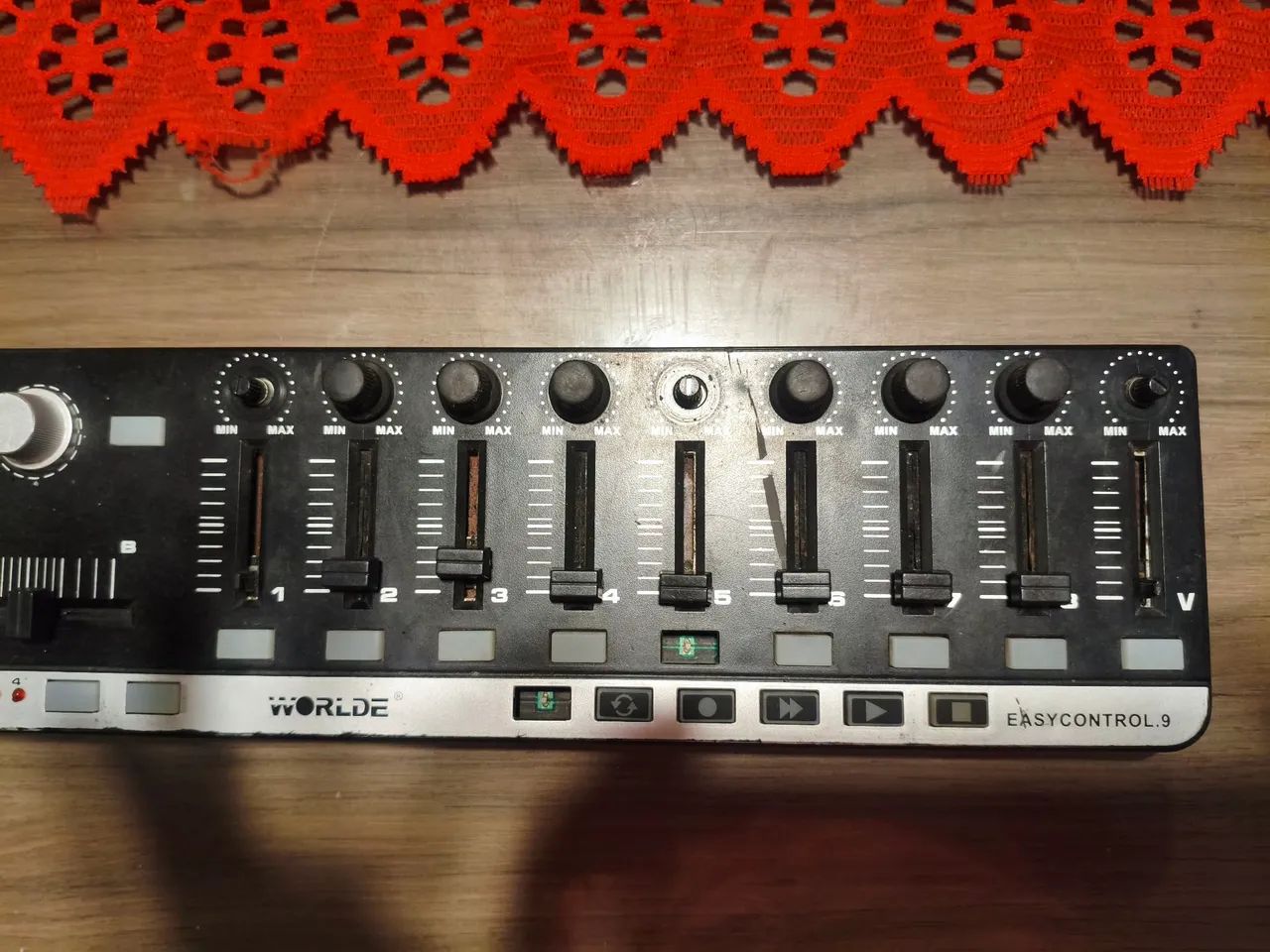 Controlador MIDI Worlde EasyControl.9 - Foto 4