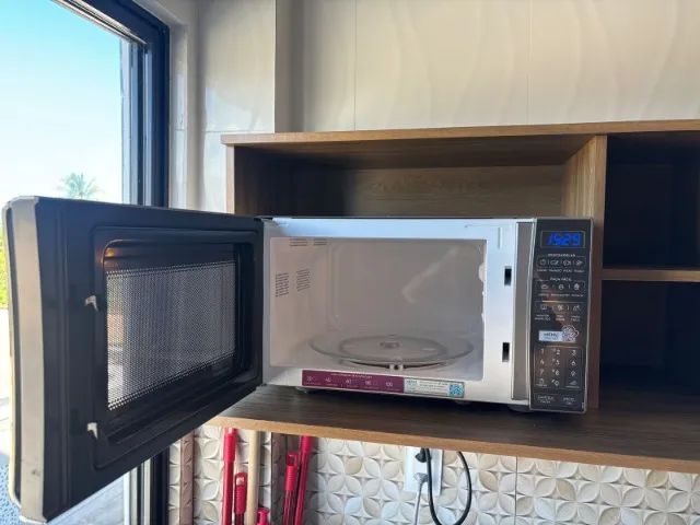Micro-ondas Electrolux 27L inox  - Foto 2