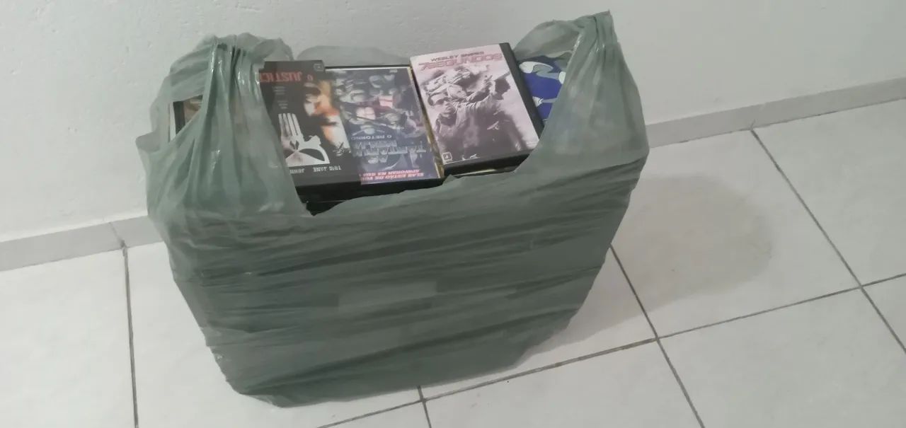 DVD LG karaoke e DVDs de filmes - Foto 2