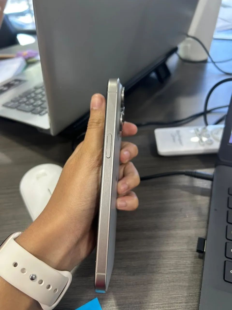 iphone 15 pro max - Foto 5