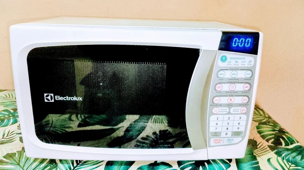 Microondas Electrolux 20 LTS entrego  - Foto 4