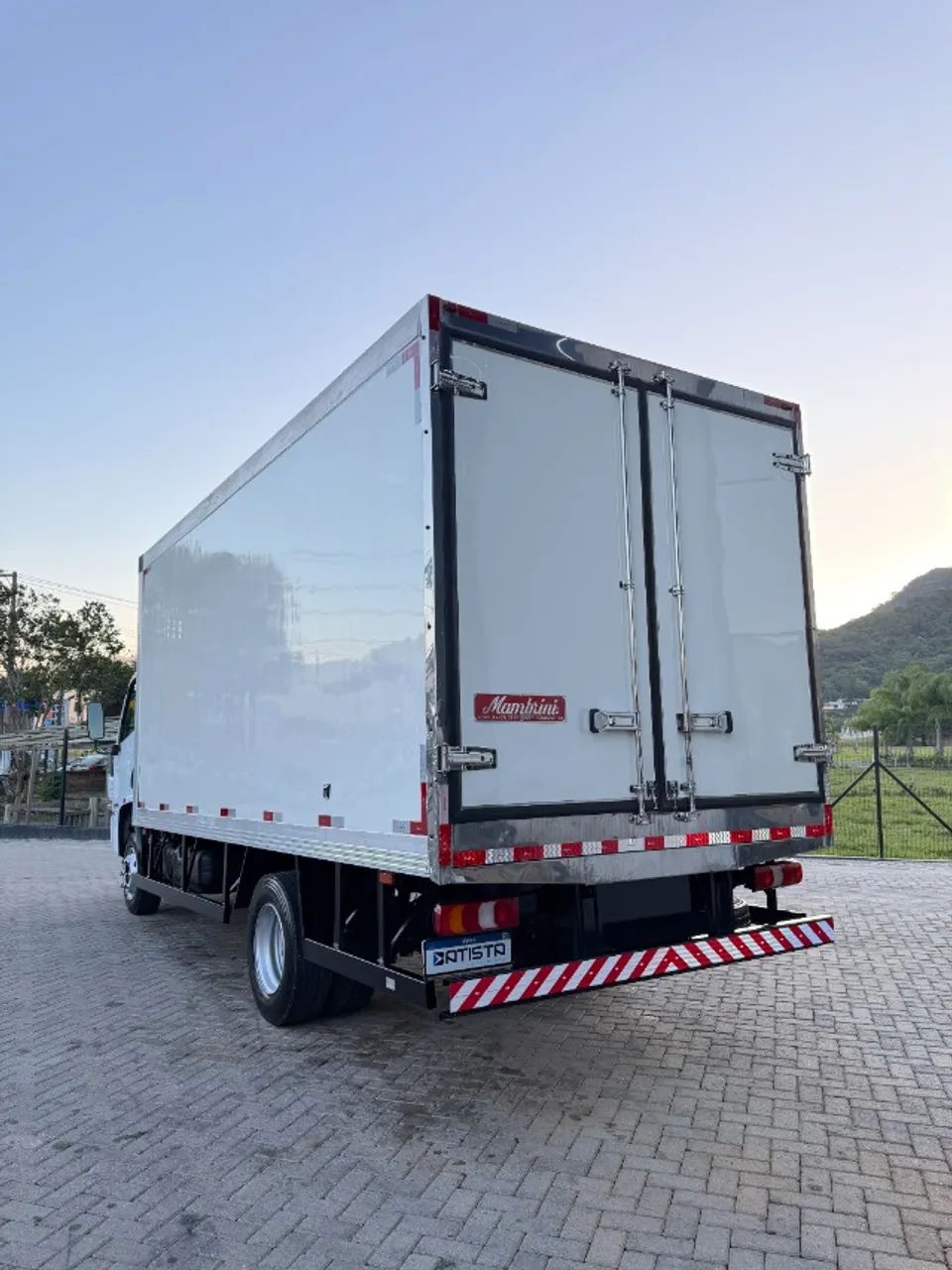 Mb Accelo 1016 2020 - Bau Refrigerado de 5.2m - Foto 5