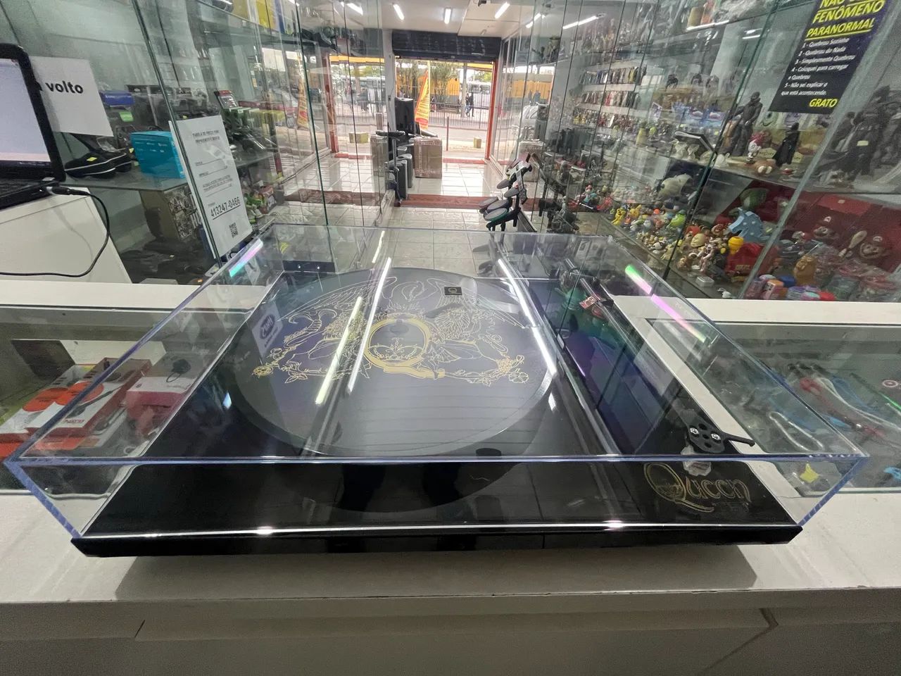 Toca discos rega Queen edition novo 1