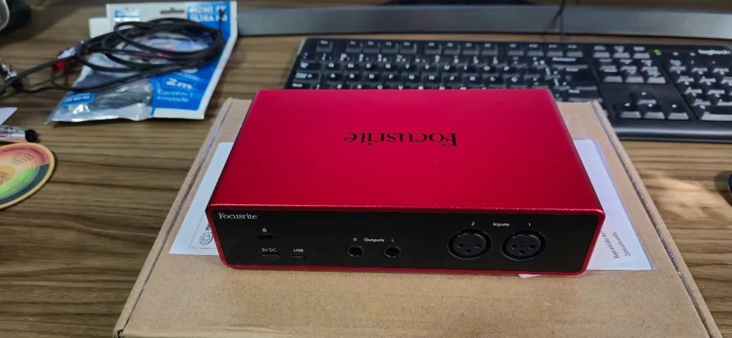 Focusrite Scarlett 2i2 - Foto 3