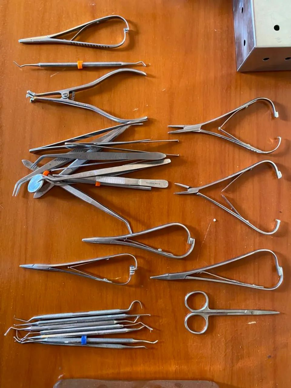 Caixa de cirurgia dentista  - Foto 2